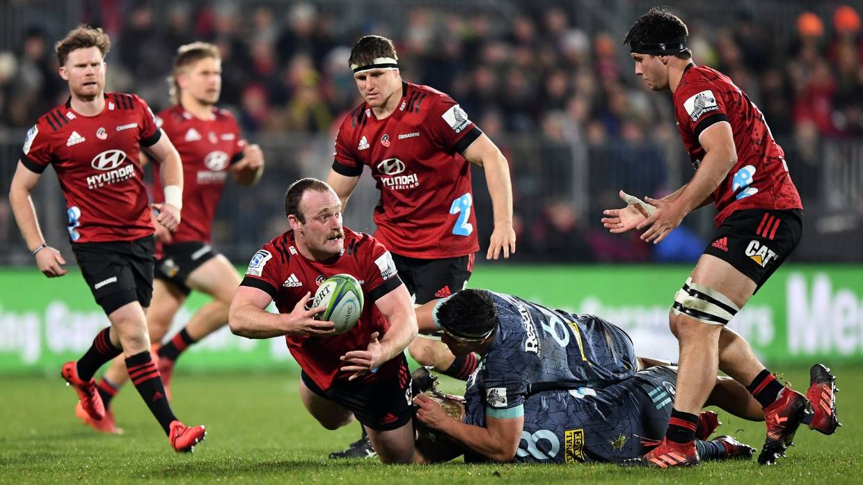 Los huracanes derribaron a los cruzados para apretar el altamente competitivo campeonato Super Rugby Aotearoa